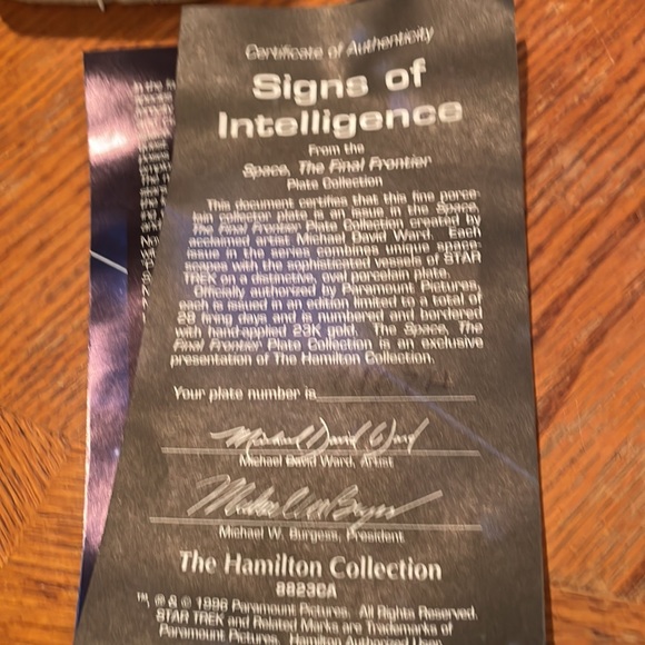 The Hamilton Collection SIGNS OF INTELLIGENCE Plate Collection - Picture 4 of 4